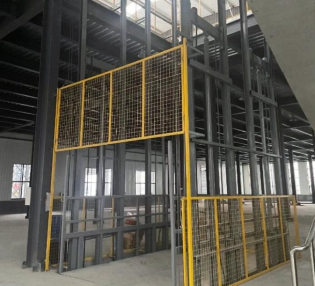 东城街道请详细介绍一下货梯安装在室外的维护方法